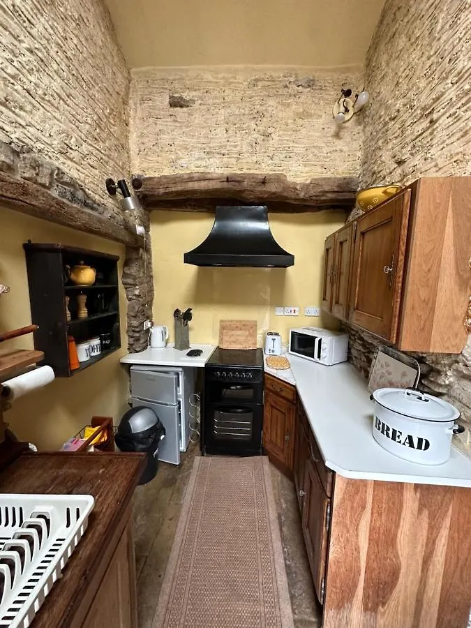 Quirky Tiny Home In York Moors