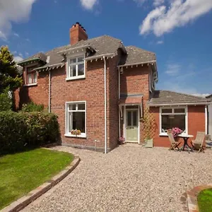 self-catered-beersbridge-cottage.belfasthotelsireland.com/