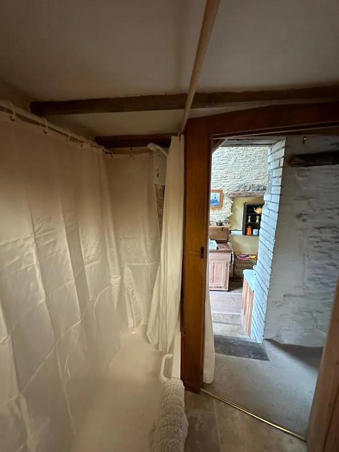 Quirky Tiny Home In York Moors